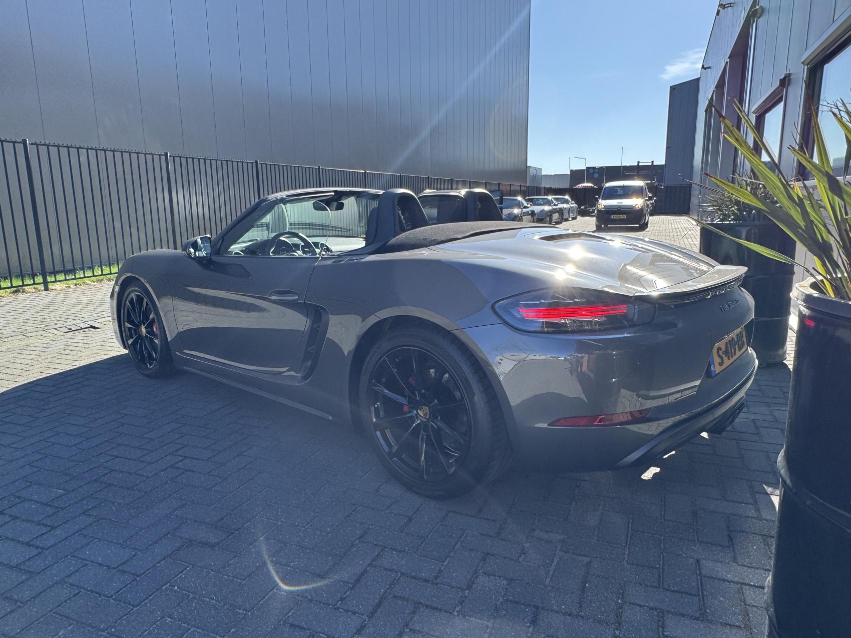 Porsche Boxster 718 2.0 PDK - 2018 - 51,000 km - Afbeelding 11